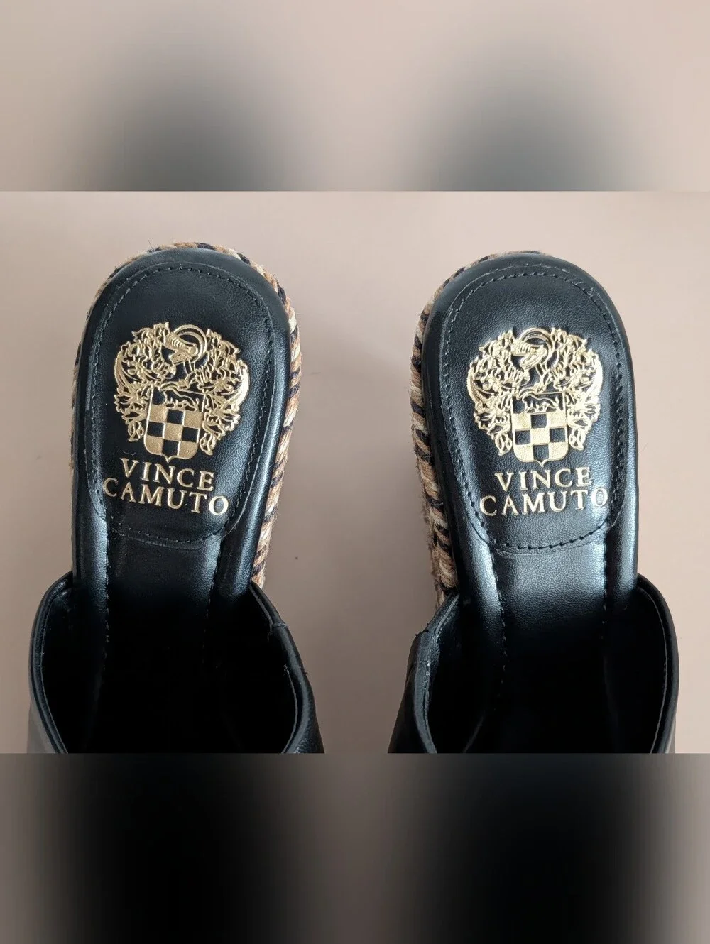 NIB Vince Camuto Fayla Black Leather Raffia Wedge Sandals Size 8
